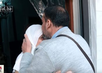 /VIDEO/ I kamen bi zaplakao: Snažan i emotivan zagrljaj brata i sestre nakon 41 godine razdvojenosti