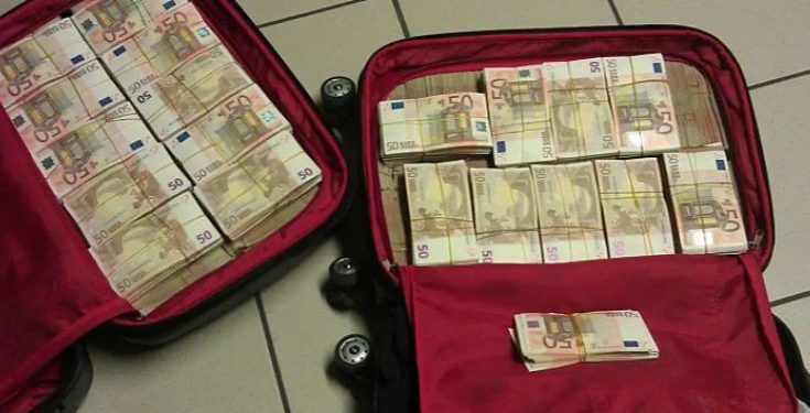 Krijumčarenje novca: Europol pronašao 2,7 miliona eura u 18 zlatnih poluga