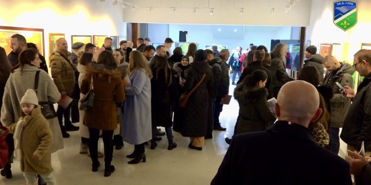 /VIDEO/ Otvorena prva revijalna izložba Udruženja likovnih umjetnika Tutina