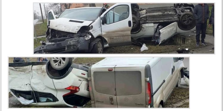 SAOBRAĆAJNA NEZGODA U SRBIJI: VOZILO ZAVRŠILO NA KROVU