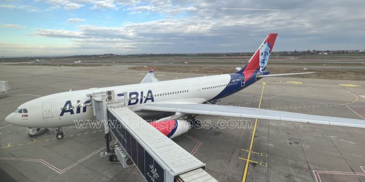 Tragedija u avionu Er Srbije: Umro putnik na letu iz Njujorka za Beograd