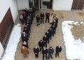 Sandžak: Zaposleni u Opštini Petnjica simboličnim gestom odali počast žrtvama na Cetinju