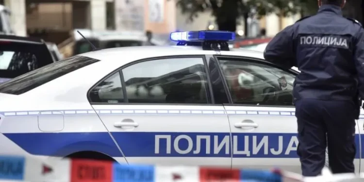 TRAGEDIJA U CENTRU BEOGRADA: ŽENA SKOČILA S ZGRADE, NA LICU MJESTA PODLEGLA POVREDAMA