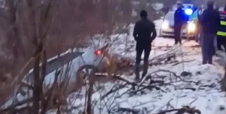 /VIDEO/ Automobil sletio u rijeku, ima povrijeđenih