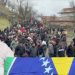/VIDEO/ Klanjana dženaza Mensuru Selimoviću: Ispraćaj velikog patriote