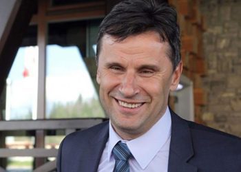 SDA: Politički progon Fadila Novalića podsjeća na metode autoritarnih režima