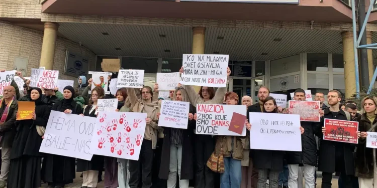 Novi Pazar: Studenti DUNP-a najavili protest i blokadu saobraćaja