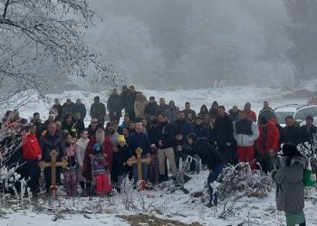 Oskrnavljeno mezarje kod Srebrenice: Sve predvodio lokalni pop