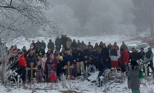 Oskrnavljeno mezarje kod Srebrenice: Sve predvodio lokalni pop