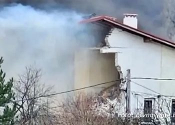 Balkan: Eksplozija gasa potpuno uništila kuću, traga se za muškarcem i ženom