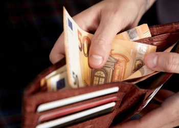 Sandžak: Još jedna priča o poštenju – Mladić pronašao i vratio izgubljeni novčanik