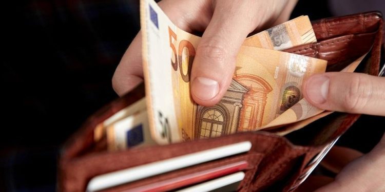 Sandžak: Još jedna priča o poštenju – Mladić pronašao i vratio izgubljeni novčanik