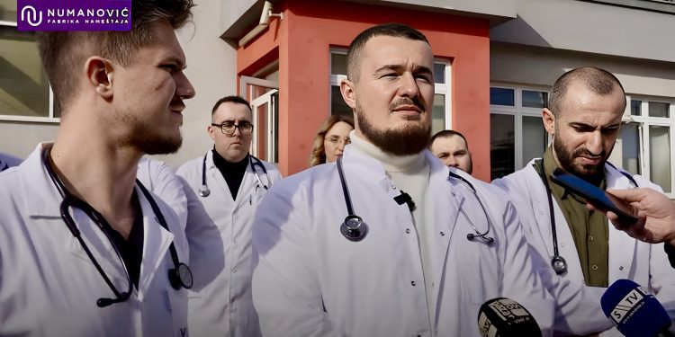 /VIDEO/ Ljekari u Novom Pazaru traže transparentnost: “Specijalizacije dodjeljuju podobnima, a ne sposobnima”