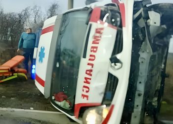Saobraćajna nesreća u Srbiji: Prevrnulo se vozilo hitne pomoći