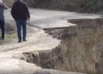 Veliko klizište: ‘Kuće su u opasnosti od urušavanja. Zna se ko je odgovoran za ovo’