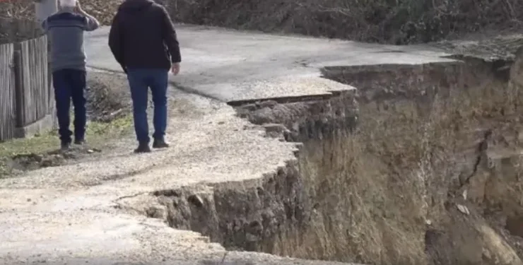 Veliko klizište: ‘Kuće su u opasnosti od urušavanja. Zna se ko je odgovoran za ovo’
