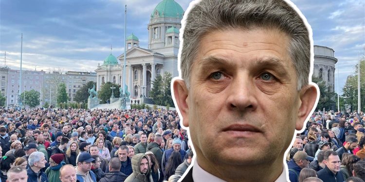 /VIDEO/ “Protesti mladih su odgovor na tiraniju većine” – Sulejman Ugljanin