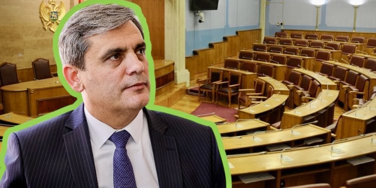 Crna Gora: Da li Bošnjačka stranka bojkotuje glasanje o budžetu?
