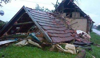 Tragedija na Kosovu: Troje maloljetnika poginulo u rušenju nenaseljenog objekta u Jablanici kod Đakovice