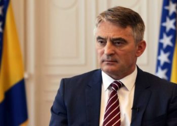 Komšić: Političari iz RS-a svoju budućnost očigledno vide u Srbiji, izlaz iz BiH im je na Rači i Karakaju