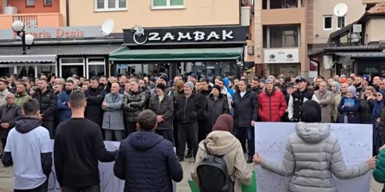 /VIDEO/ Rožajci odlučno protiv kockarnica: “Ne damo svoju čaršiju”