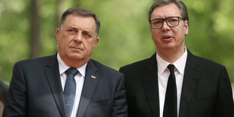 Vučić pozvao “sarajevske sudije” da budu pametne: “Ako osudite Dodika, svi smo u problemu”