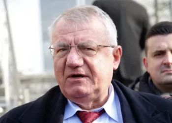 Skandalozna poruka osuđenog ratnog zločinca: Šta je Šešelj savjetovao Dodiku za presudu?