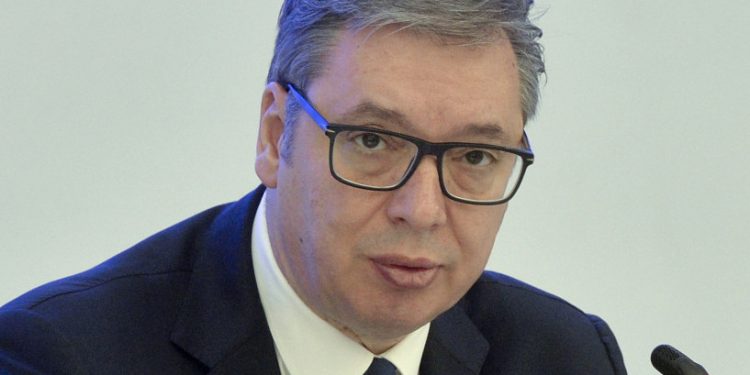 Vučić: Manje ljudi nego u Kragujevcu, brojimo sve u glavu