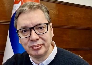 Vučićev strah od studenata: Najavljuje „kontrarevoluciju“ i dovodi ljude u Beograd