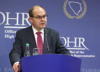 Christian Schmidt: Dodik već godinama iskušava sreću, prešao je crvenu liniju