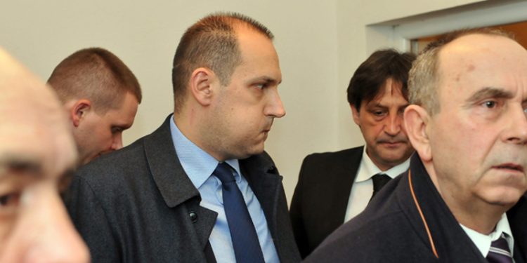 DECENIJA TRAGEDIJE BEZ PRAVDE: KO JE ODGOVORAN ZA PAD HELIKOPTERA?