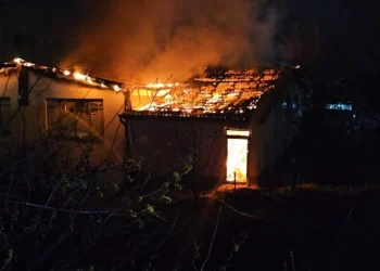 TRAGEDIJA U SJEVERNOJ MAKEDONIJI: NAJMANJE 59 OSOBA POGINULO U POŽARU U NOĆNOM KLUBU