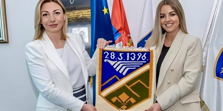 /VIDEO/ Ministarka Tatjana Macura posjetila opštinu Tutin
