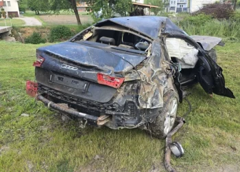 Braća izvučena iz smrskanog Audija, jednom se ljekari bore za život – Detalji stravične nesreće kod Novog Pazara