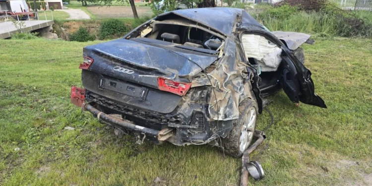 Braća izvučena iz smrskanog Audija, jednom se ljekari bore za život – Detalji stravične nesreće kod Novog Pazara