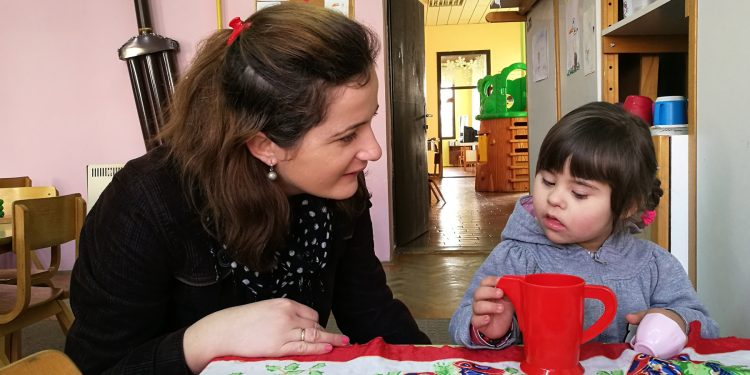 Stvaramo zajednicu jednakih: Lični pratioci pružaju podršku djeci u Tutinu