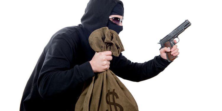 Oružana pljačka vozila brze pošte kod Sjenice: Vozač povrijeđen, napadači u bjekstvu