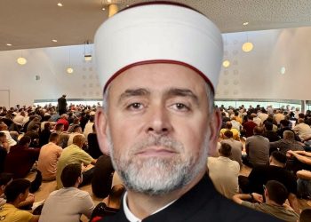 Glavni imam Medžlisa IZ Tutin, Faruk ef. Imamović, održao hutbu i predvodio džumu namaz u Gracu