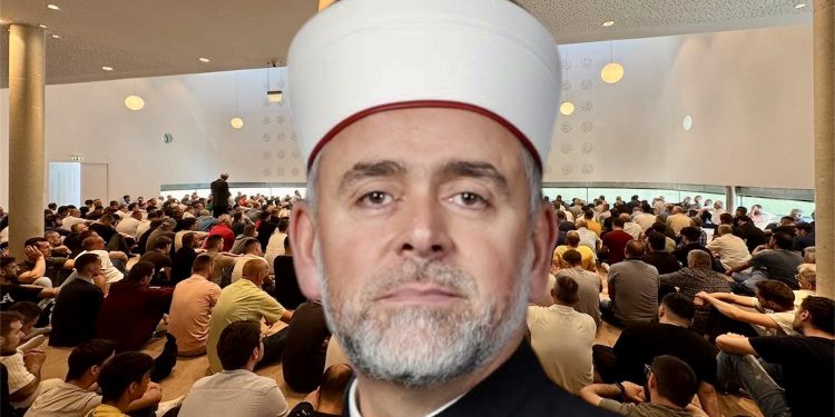 Glavni imam Medžlisa IZ Tutin, Faruk ef. Imamović, održao hutbu i predvodio džumu namaz u Gracu