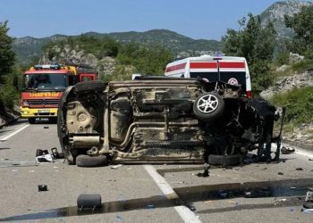 TRAGEDIJA U CRNOJ GORI: Poginula žena, dvije osobe povrijeđene u saobraćajnoj nesreći