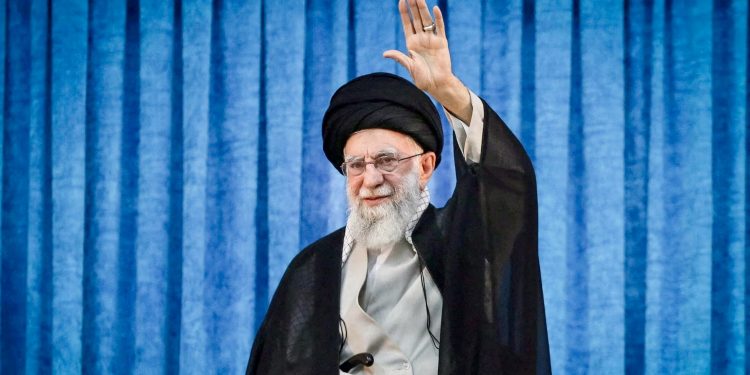 Ali Khamenei nakon napada na američku bazu u Kataru: “Nikome nismo naudili”