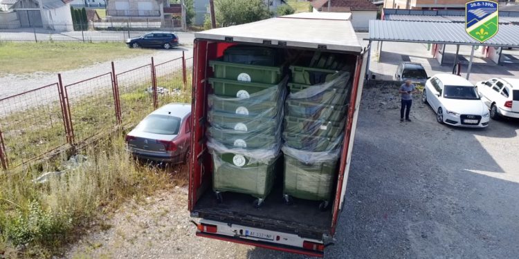 /VIDEO/ Nova oprema za JKSP “Gradac”: Donacija Ministarstva u cilju unapređenja upravljanja otpadom