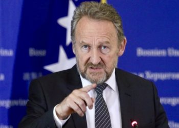 Bakir Izetbegović: “Režim u Srbiji pokušava pobunu građana pretvoriti u međunacionalni sukob – to je opasan hod po ivici”