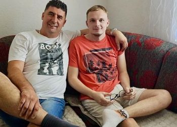 Asim prodao babinog Mercedesa kako bi mladiću omogućio da ponovo hoda: “Ovo nije moja sadaka, već babina”