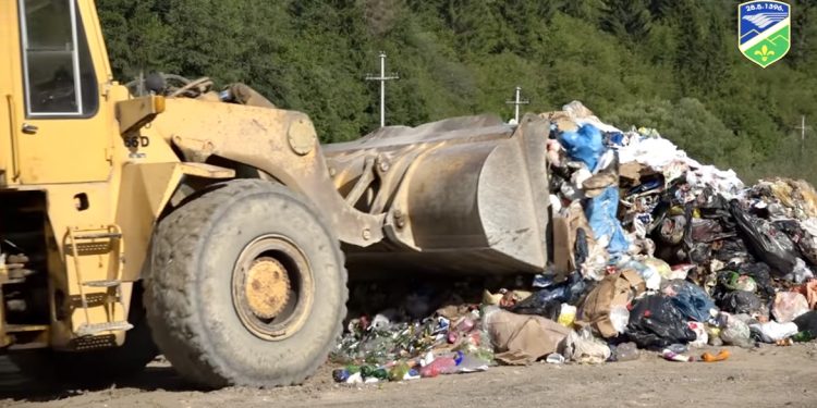 /VIDEO/ Tutin riješio krizu odvoza smeća: Otpad preusmjeren na novu regionalnu deponiju
