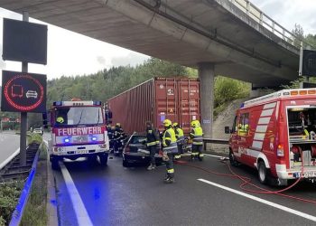 Tragedija u Austriji: Bošnjačka porodica doživjela tešku nesreću – žena poginula, muž i djeca teško povrijeđeni