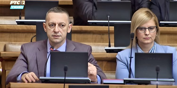 Pitanja bosanskog jezika u Priboju i upravljanja DUNP-om ponovo u žiži Skupštine Srbije