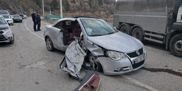 Teška saobraćajna nesreća na putu Tutin – Mehov krš, jedna osoba povrijeđena