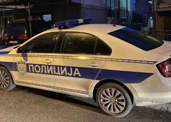 UŽAS: Mladić pronađen u lokvi krvi, preminuo na putu do bolnice